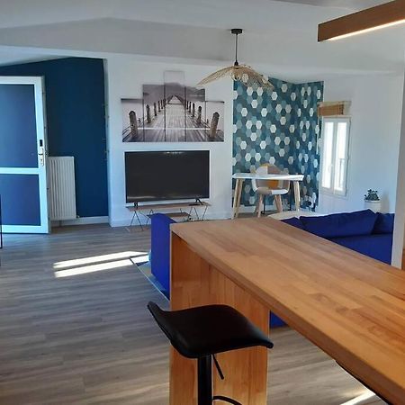 Superbe Appartement Renove 4 Personnes Le Zen Scandi Au Centre Ville - Draps - Serviettes Parking - La Roche-Chalais Εξωτερικό φωτογραφία